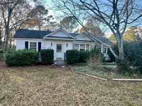 220 Gilleland Dr - Photo 1 of 1