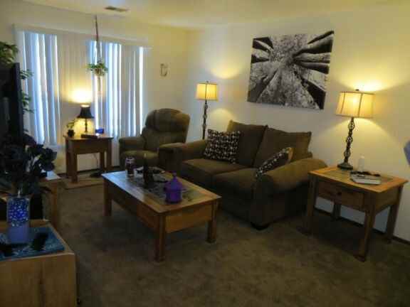 Houghton Heights Manor - Photo 6 of 11