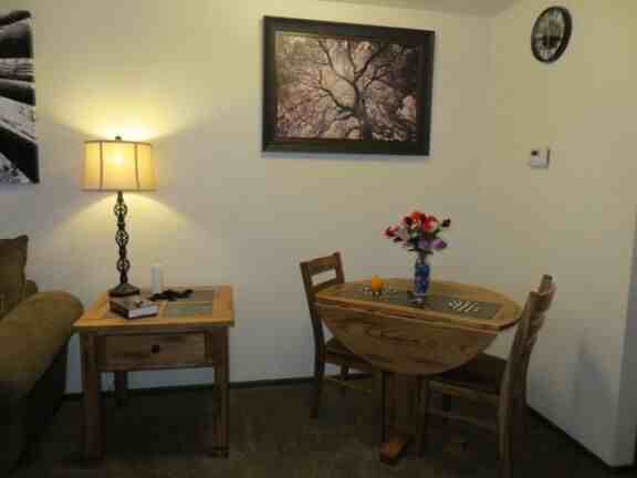 Houghton Heights Manor - Photo 7 of 11