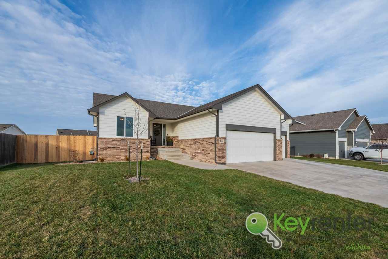 2124 E Birchwood Rd - Photo 2 of 45