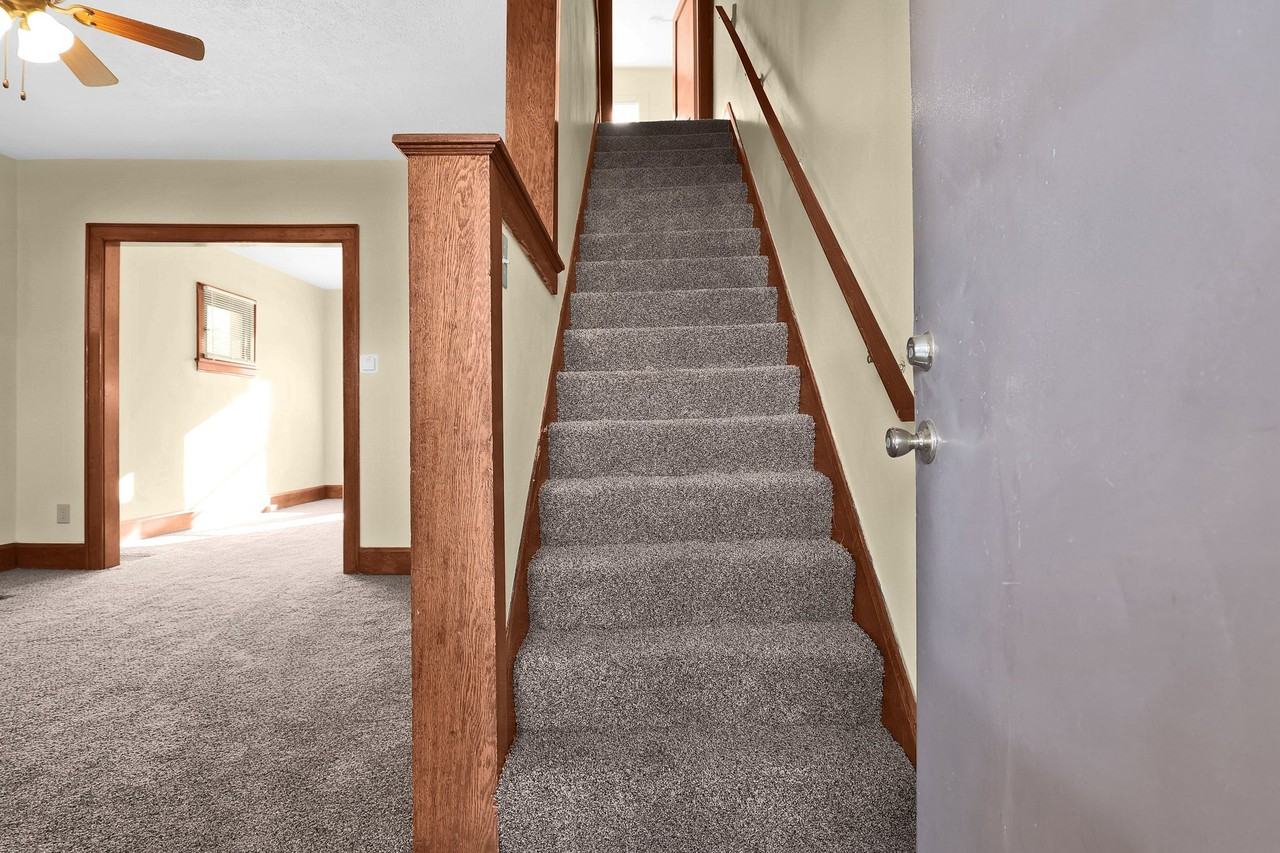 1267 East Livingston Ave - Photo 2 of 16