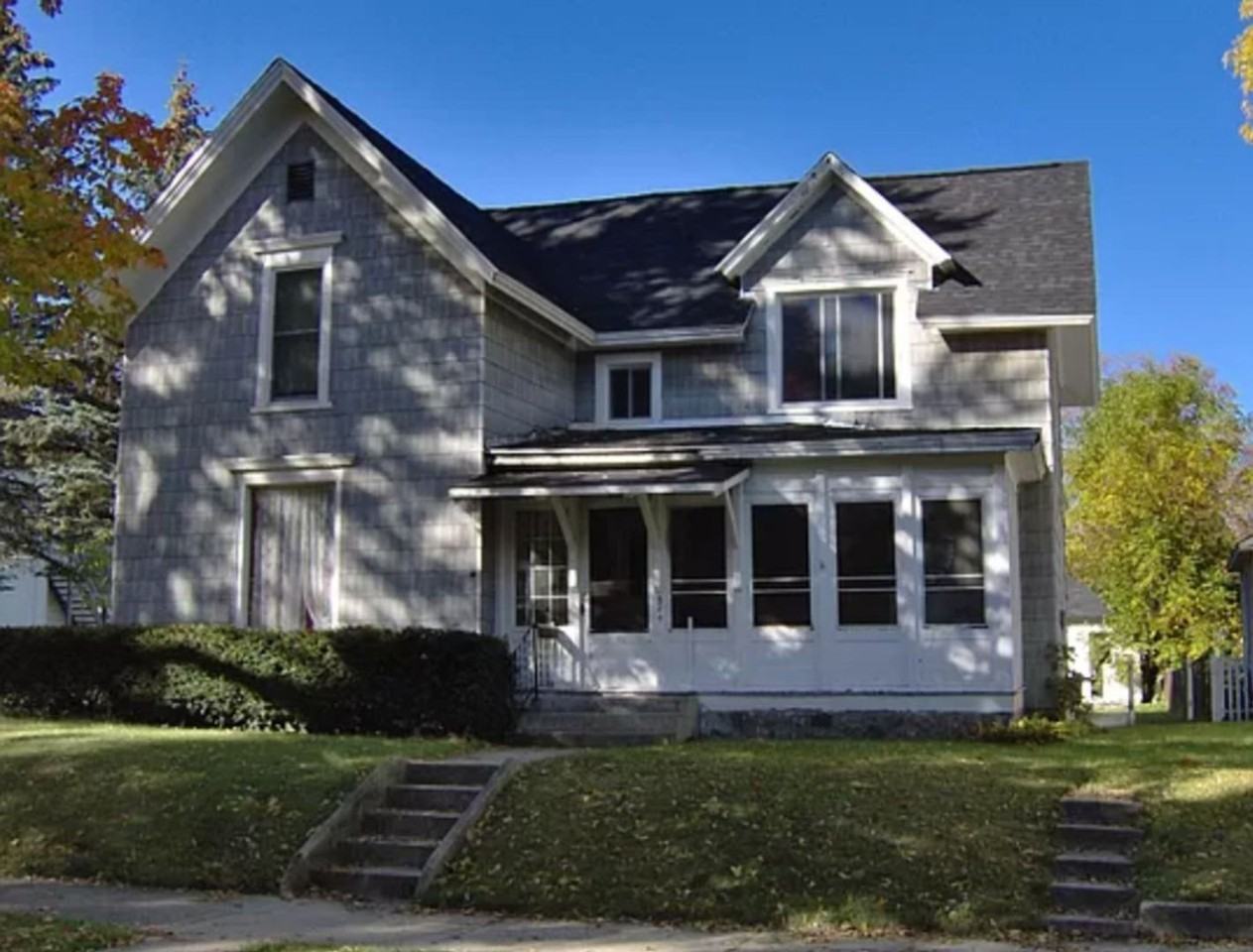 314 S Stewart Ave - Photo 6 of 17