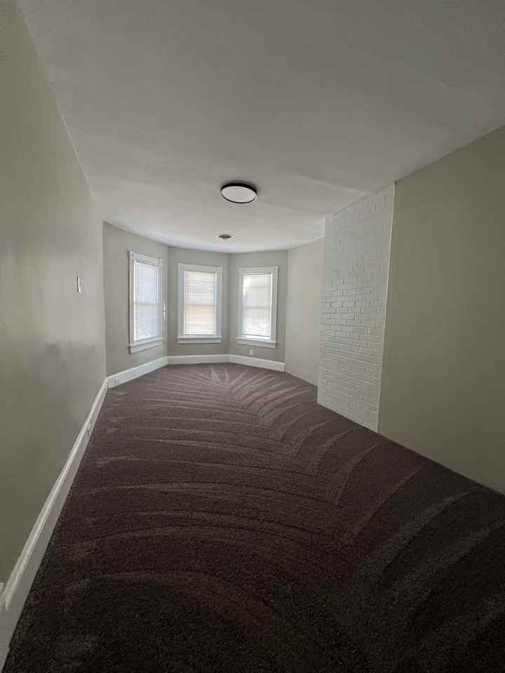 209 North Main Street- APT B - Photo 3 of 7