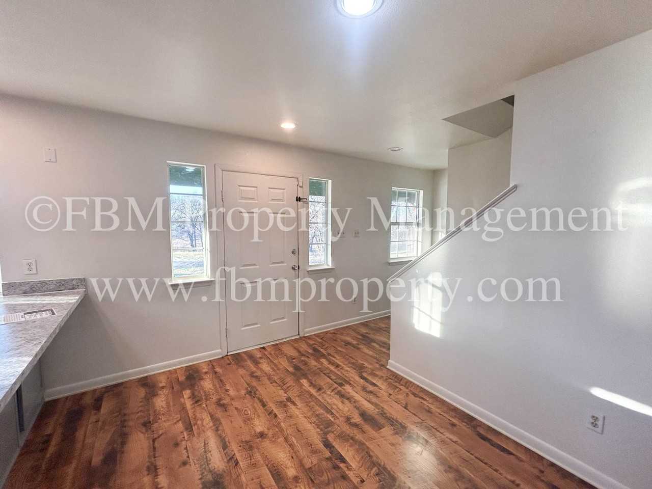 1170 Lumkins Rd - Photo 4 of 29