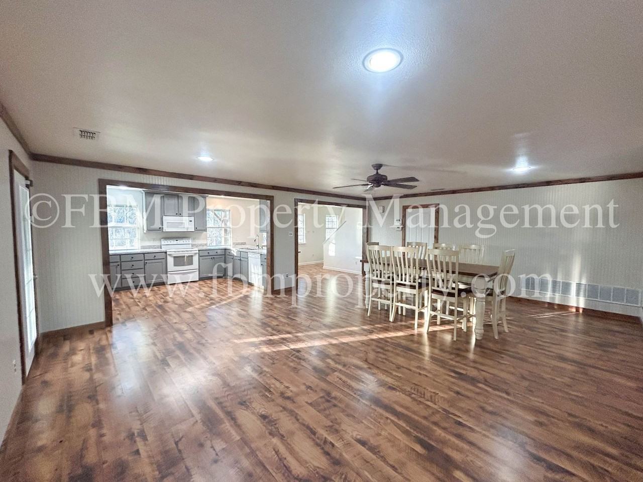 1170 Lumkins Rd - Photo 7 of 29