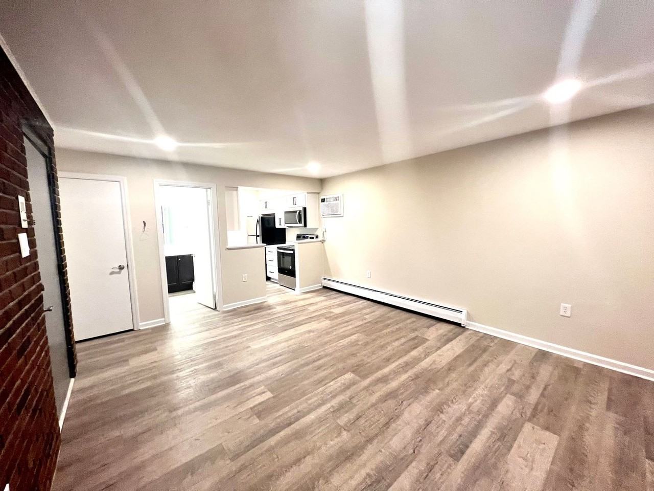 305 - 3039 West Liberty Avenue - Photo 2 of 36