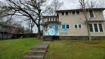 featured image of Kenyon Dr