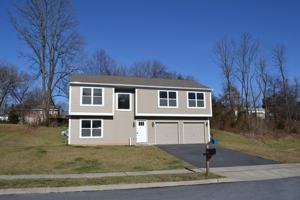 featured image of 1355 Philip Ave