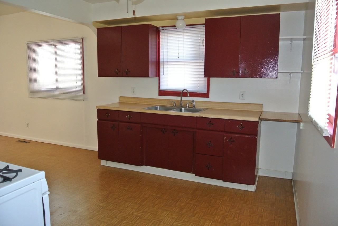 1101 6th St Sw - Photo 3 of 15