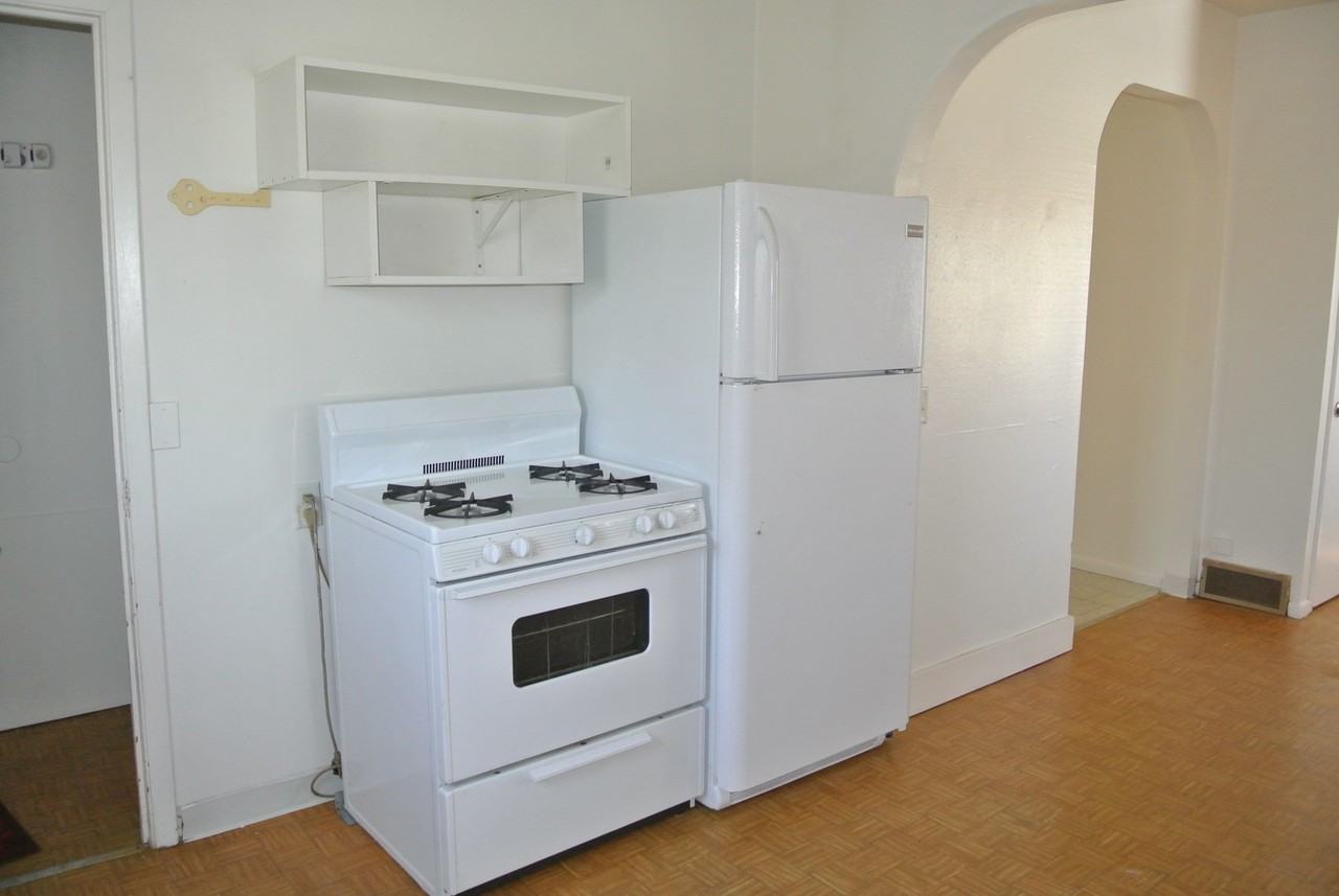 1101 6th St Sw - Photo 4 of 15