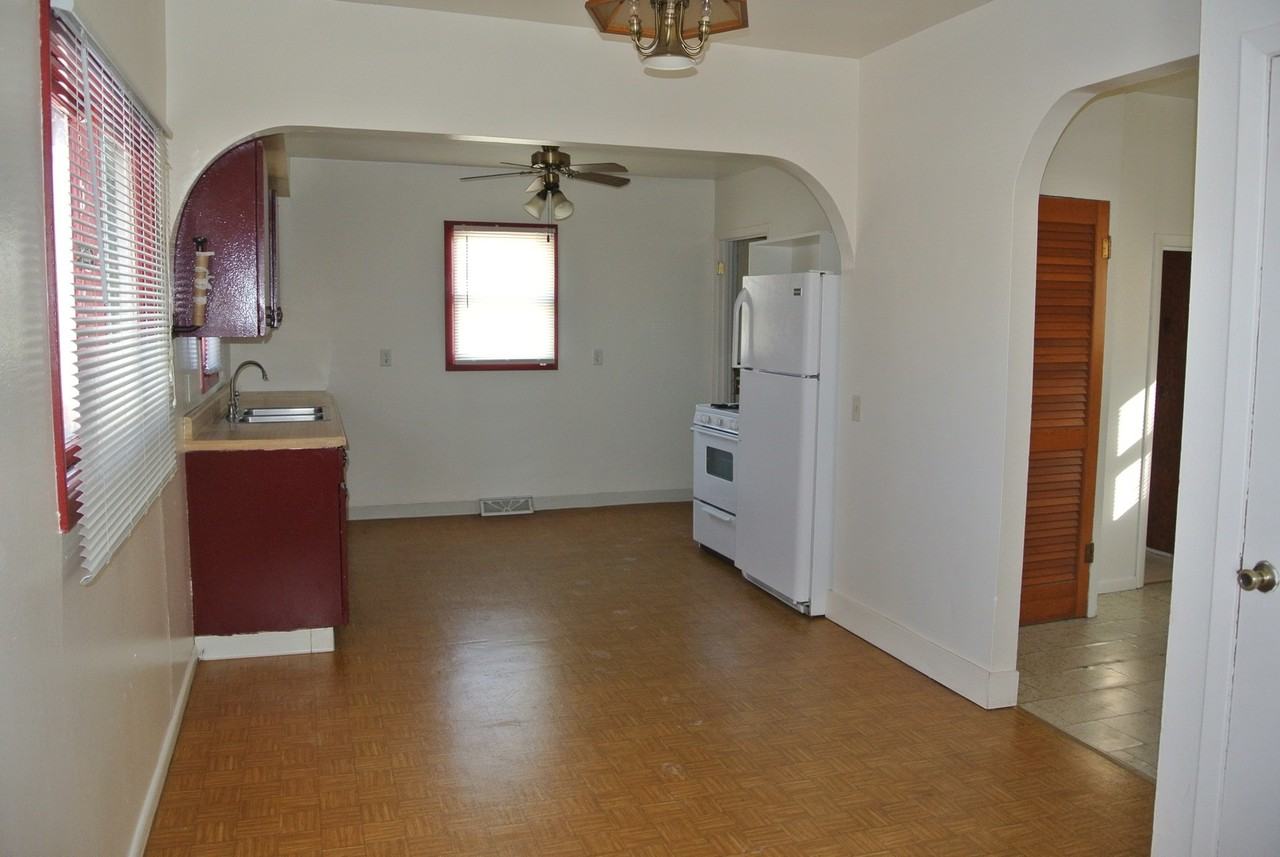 1101 6th St Sw - Photo 5 of 15