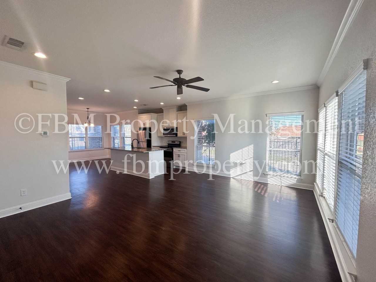 300 Brothers Blvd - Photo 5 of 28