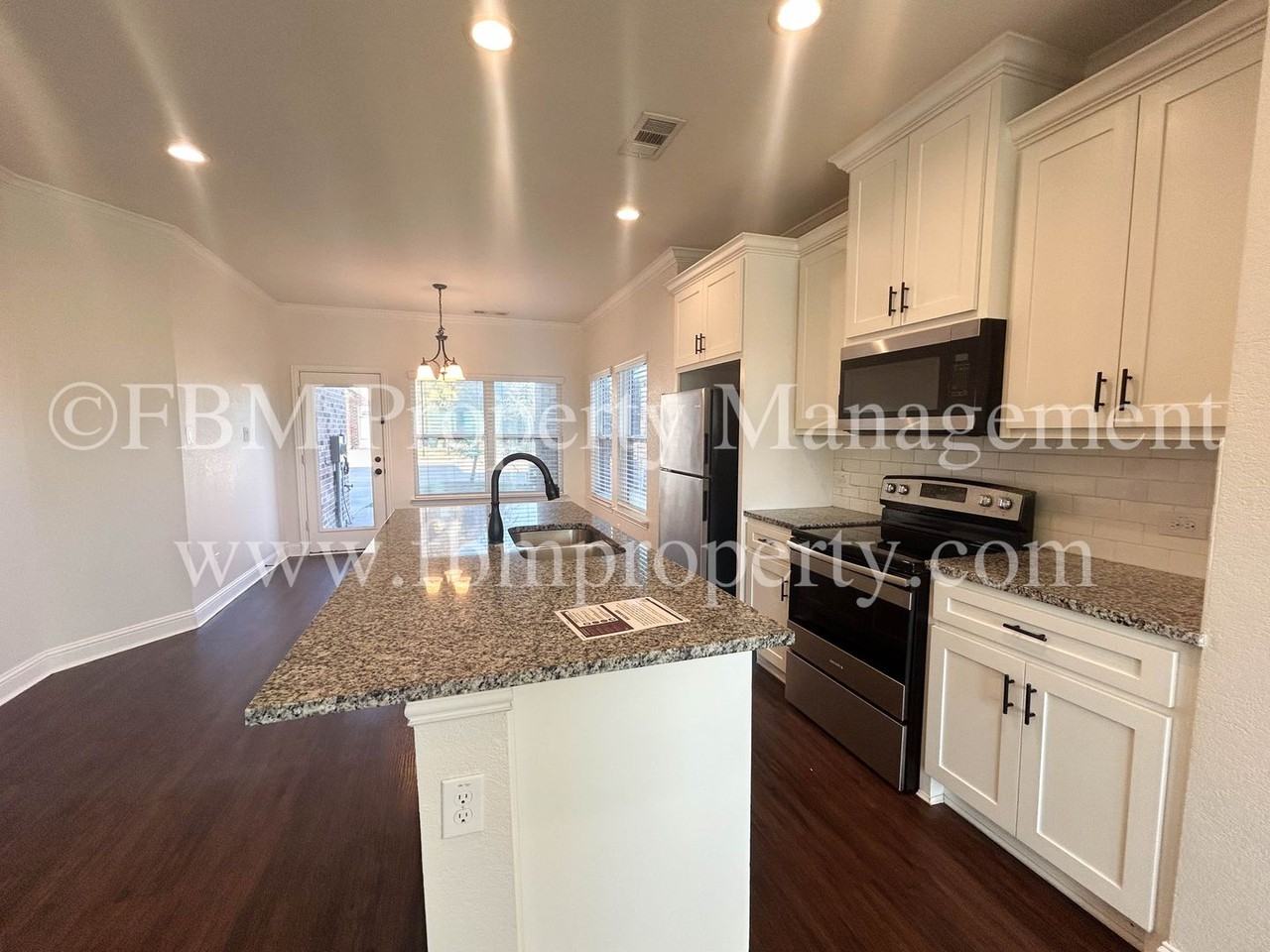 300 Brothers Blvd - Photo 7 of 28