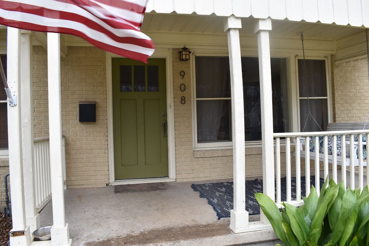 908 N 9th St - Photo 3 of 17