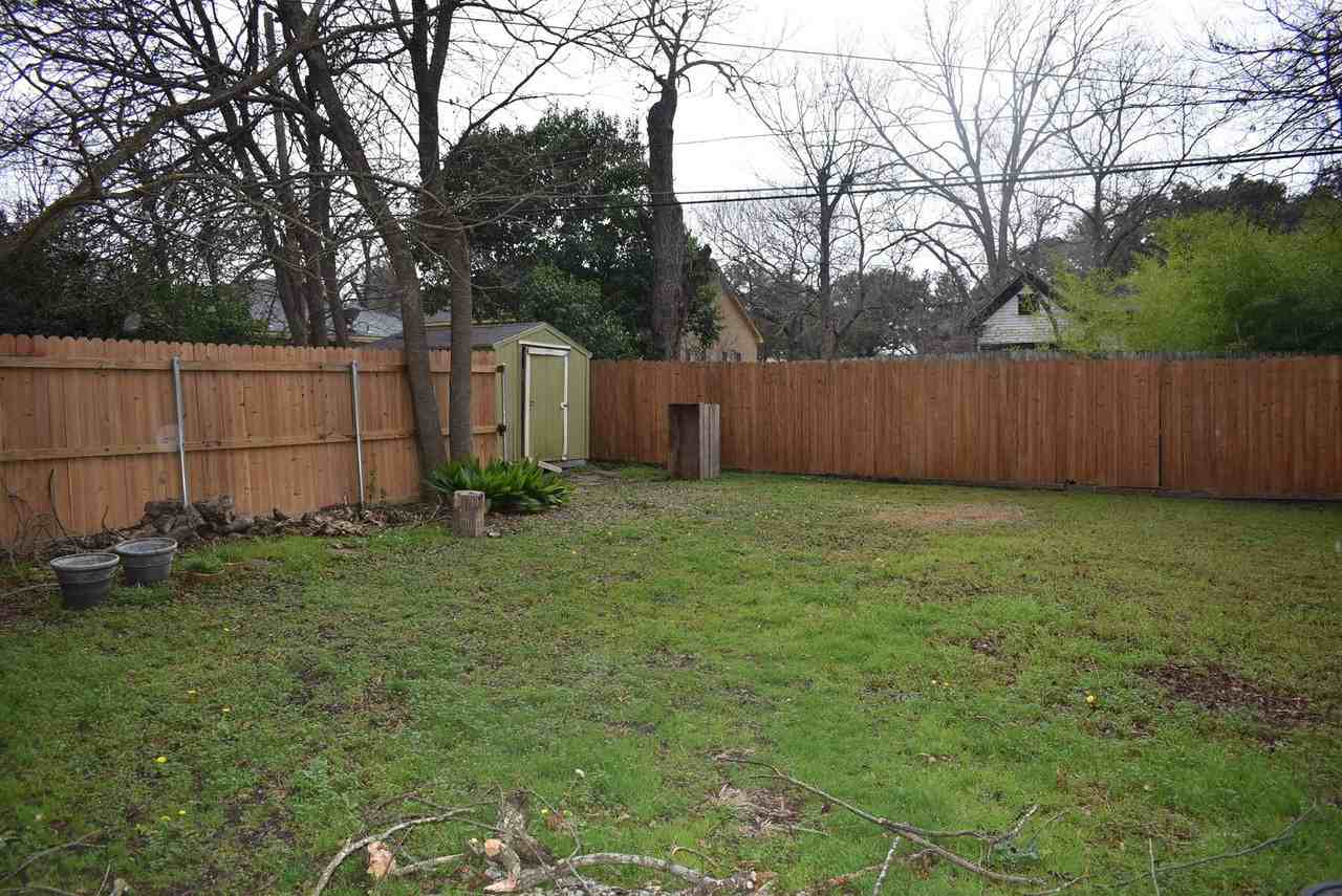 908 N 9th St - Photo 5 of 17