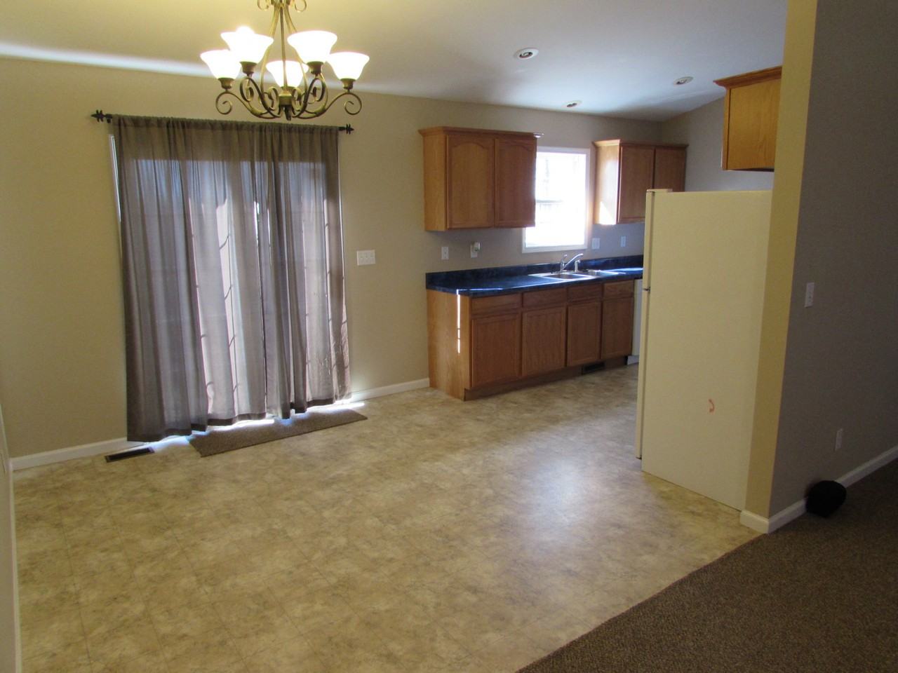 20901 Lacombe Rd - Photo 4 of 12