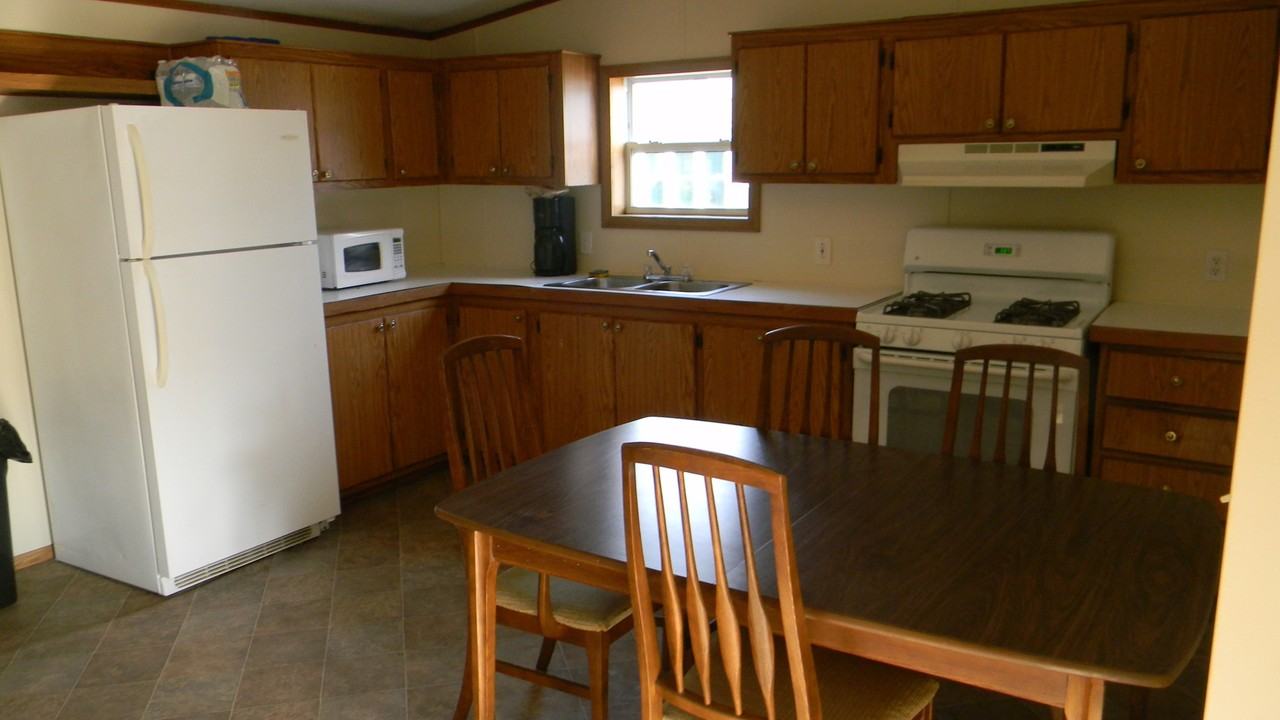 45315 Mckee Ave - Photo 2 of 9