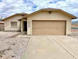 featured image of 3208 Cypress St