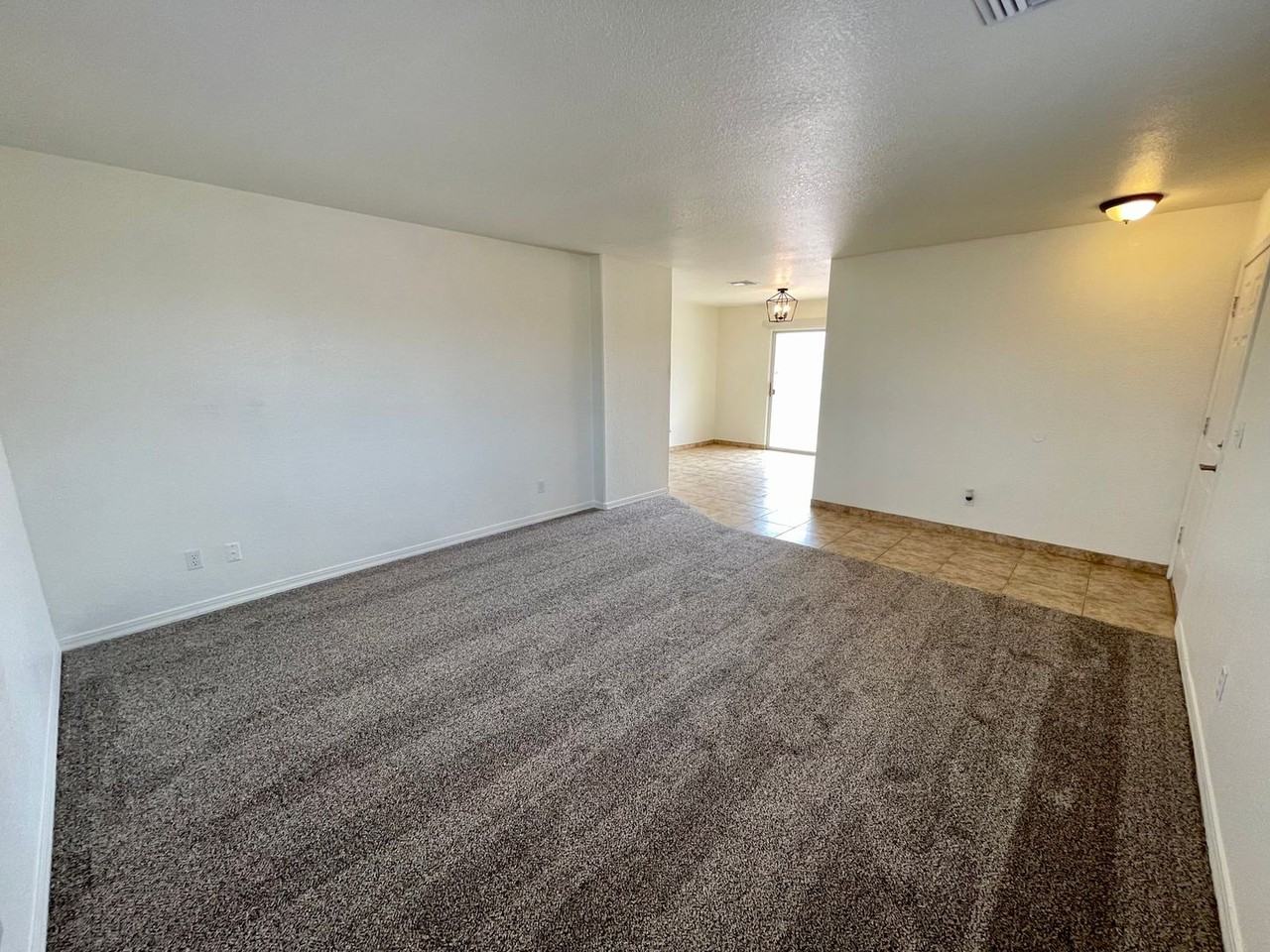 3208 Cypress St - Photo 4 of 23