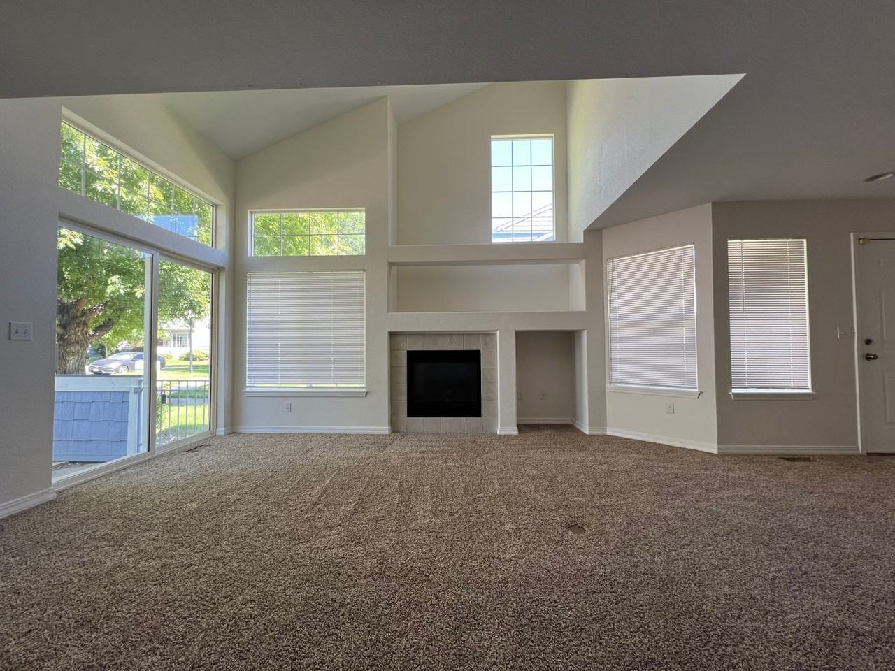 1419 Red Mountain Dr #79 - Photo 7 of 21