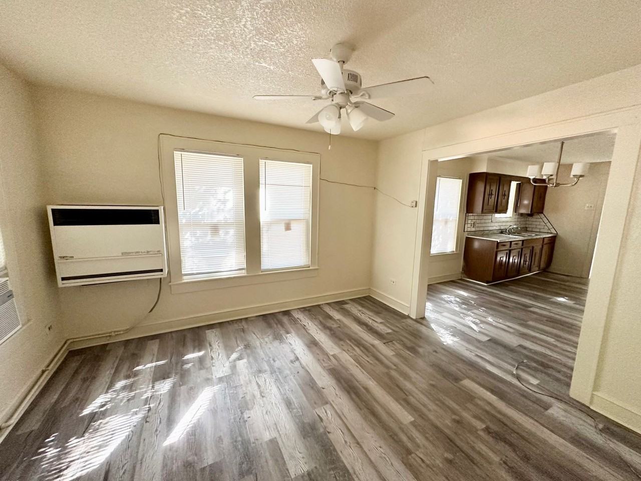 1518 Cumberland Ave - Photo 5 of 12