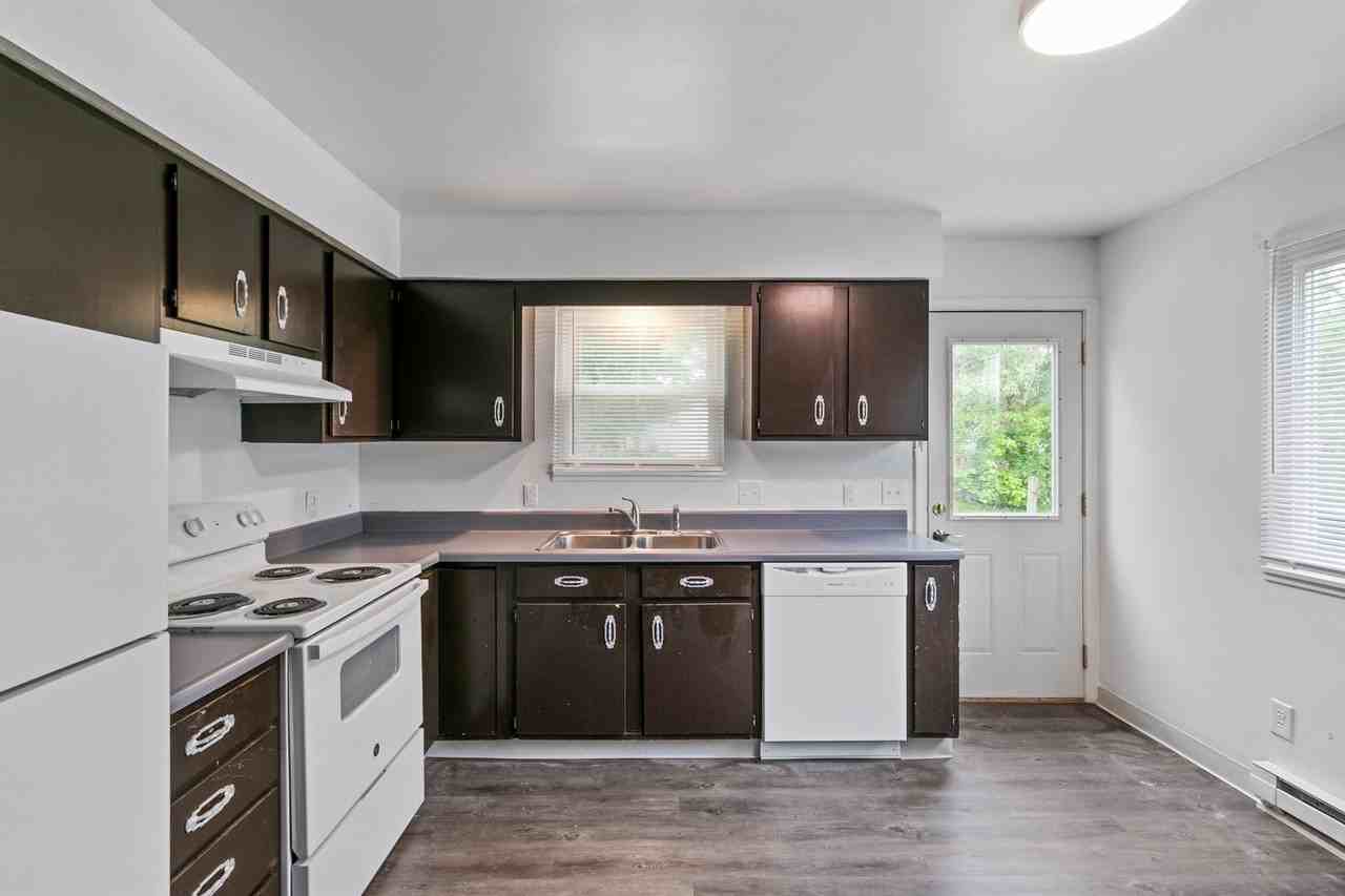 Maple Street Apartments (GL62, LLC) - Photo 5 of 14