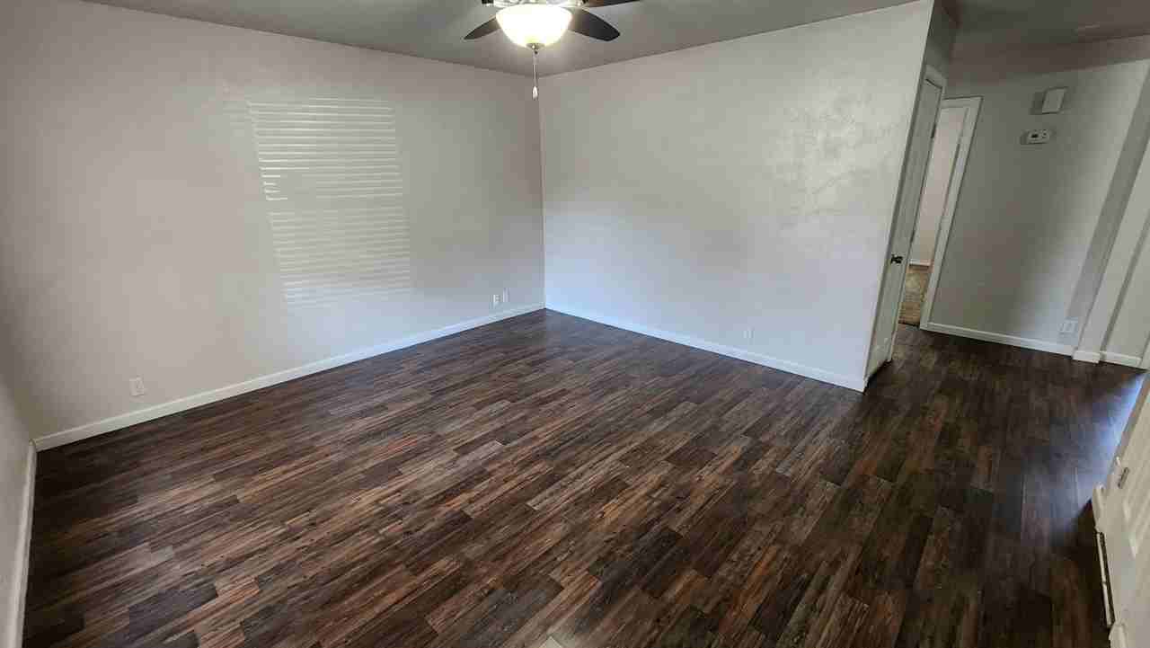 119 W Clegern Ave - Photo 4 of 23