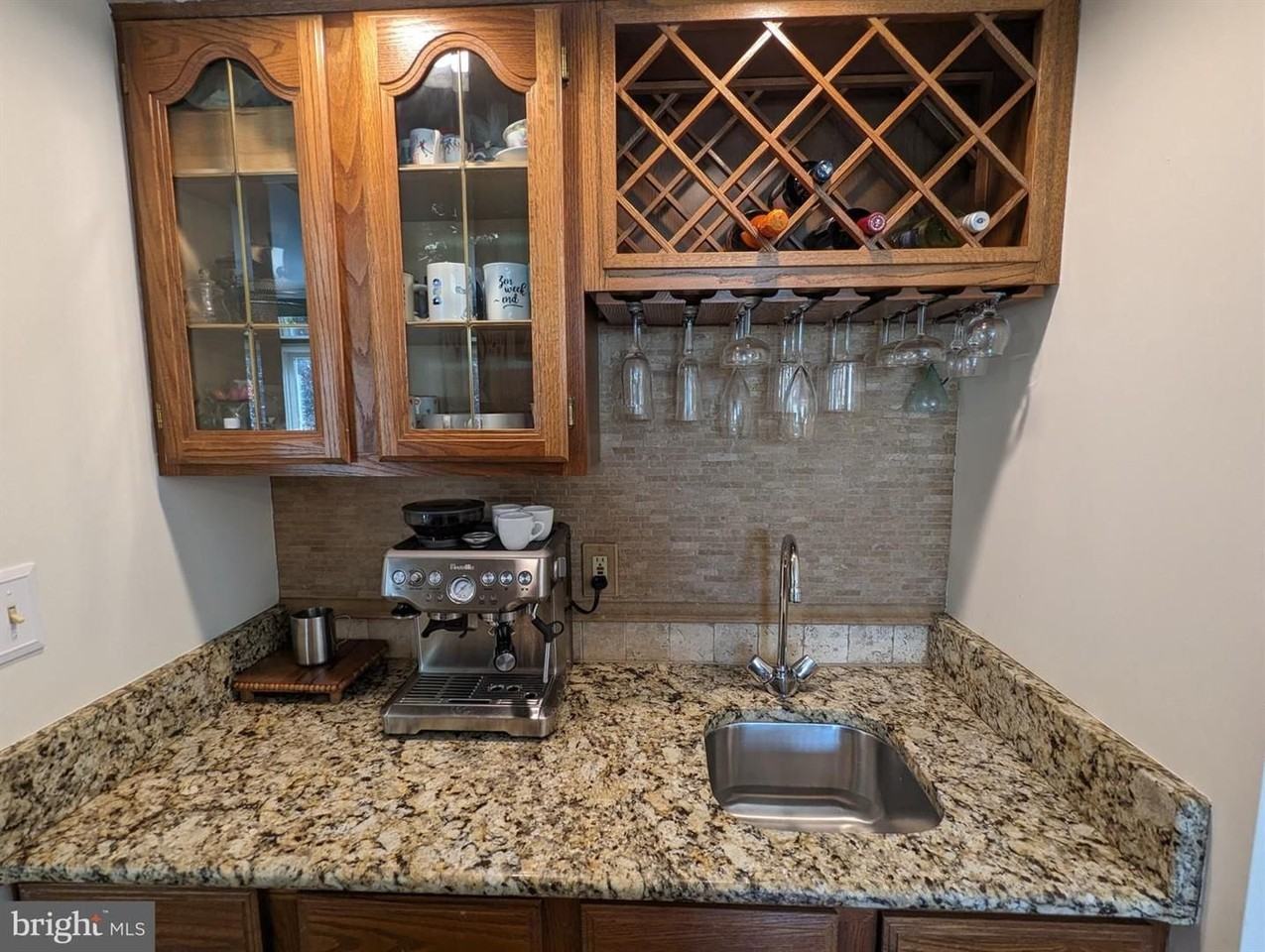 28 Brixham Ct - Photo 5 of 26