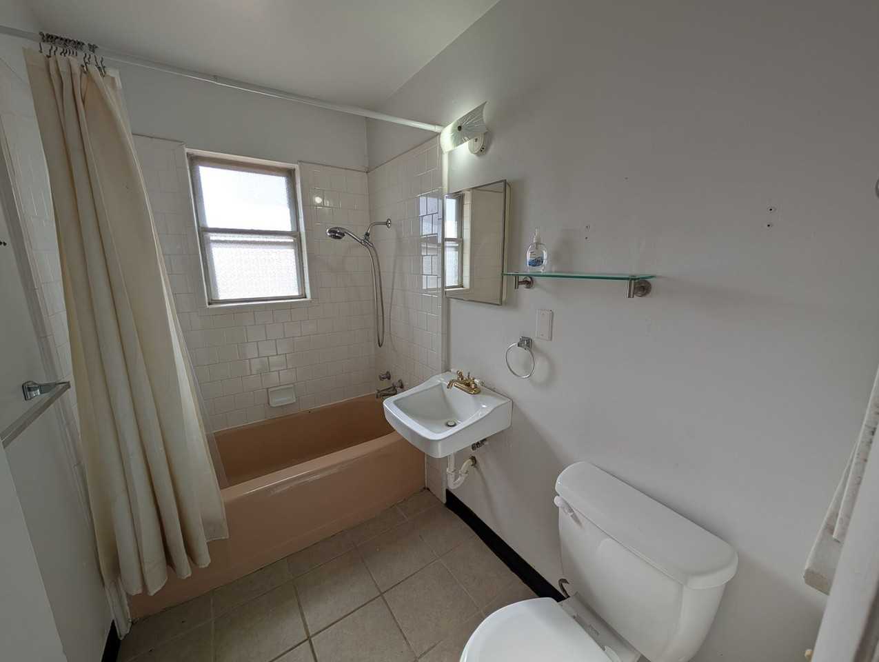 1010 E Main St - Photo 7 of 17