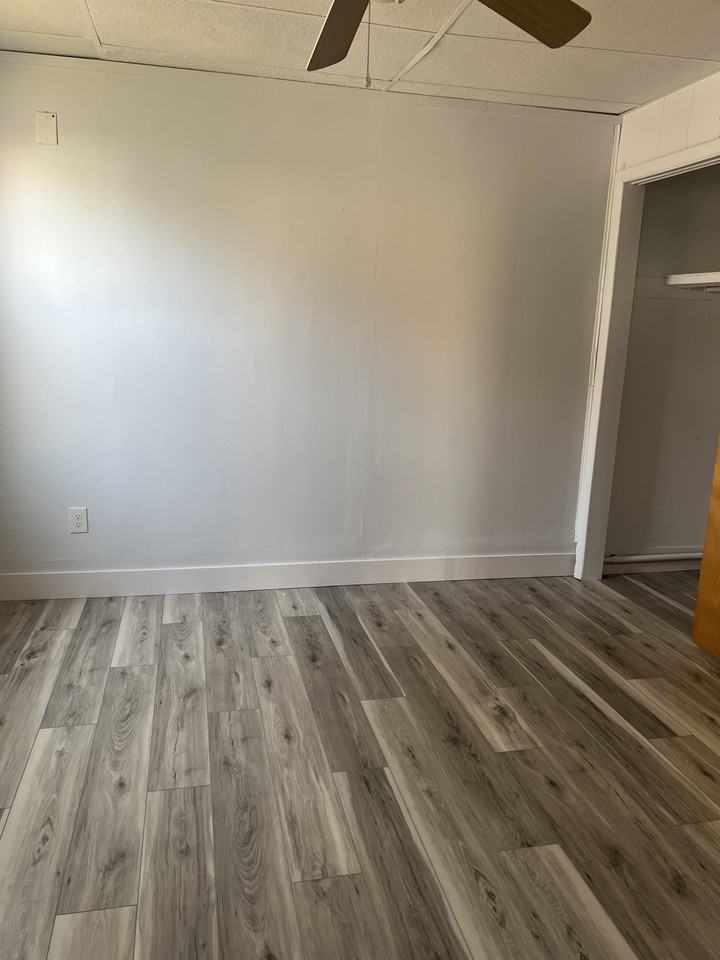 137-139 E Leaming Ave - Photo 3 of 5