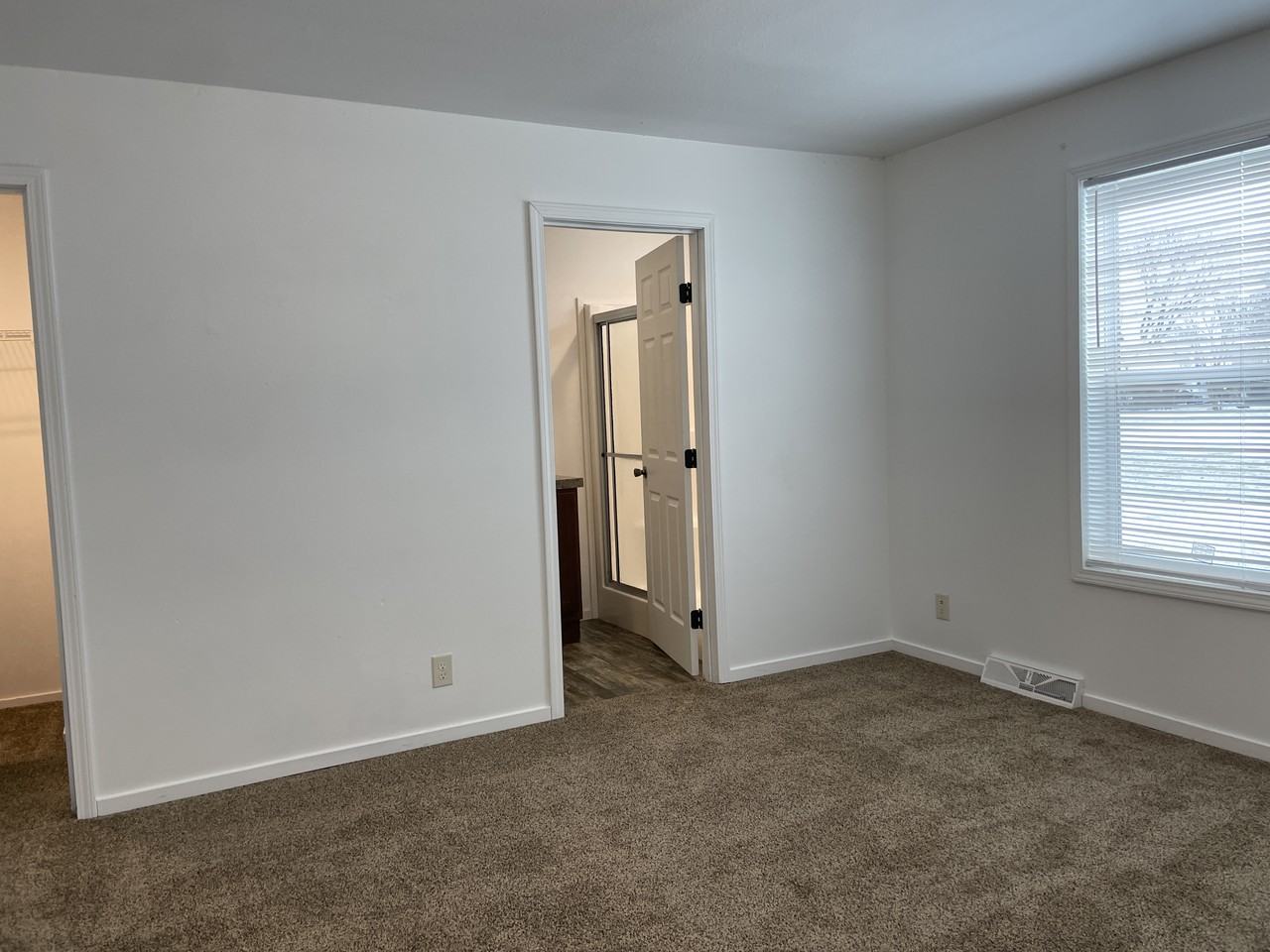 1961 Se Four Seasons Dr #172 - Photo 6 of 32