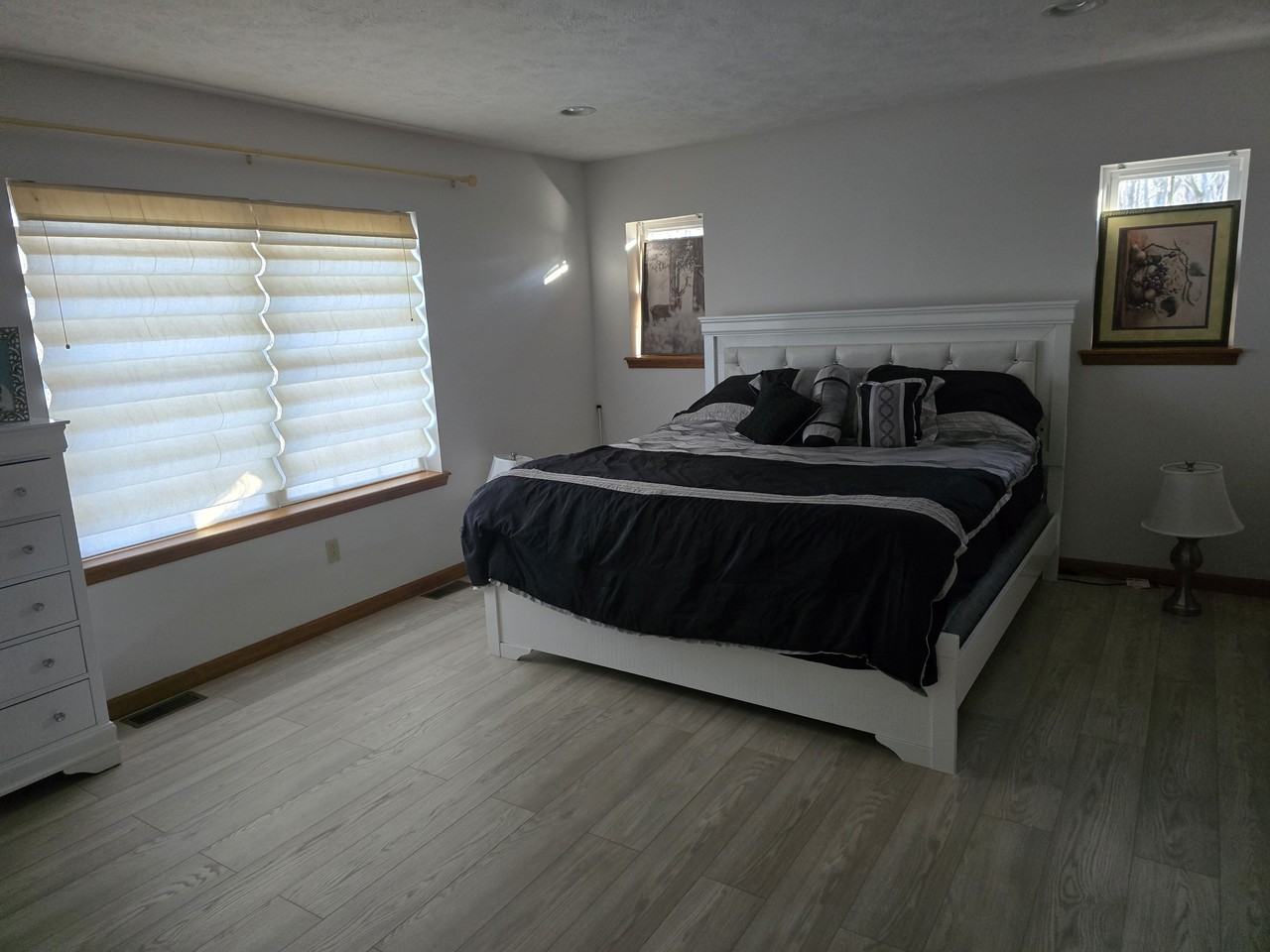 231 Country Club Drive - Photo 2 of 9