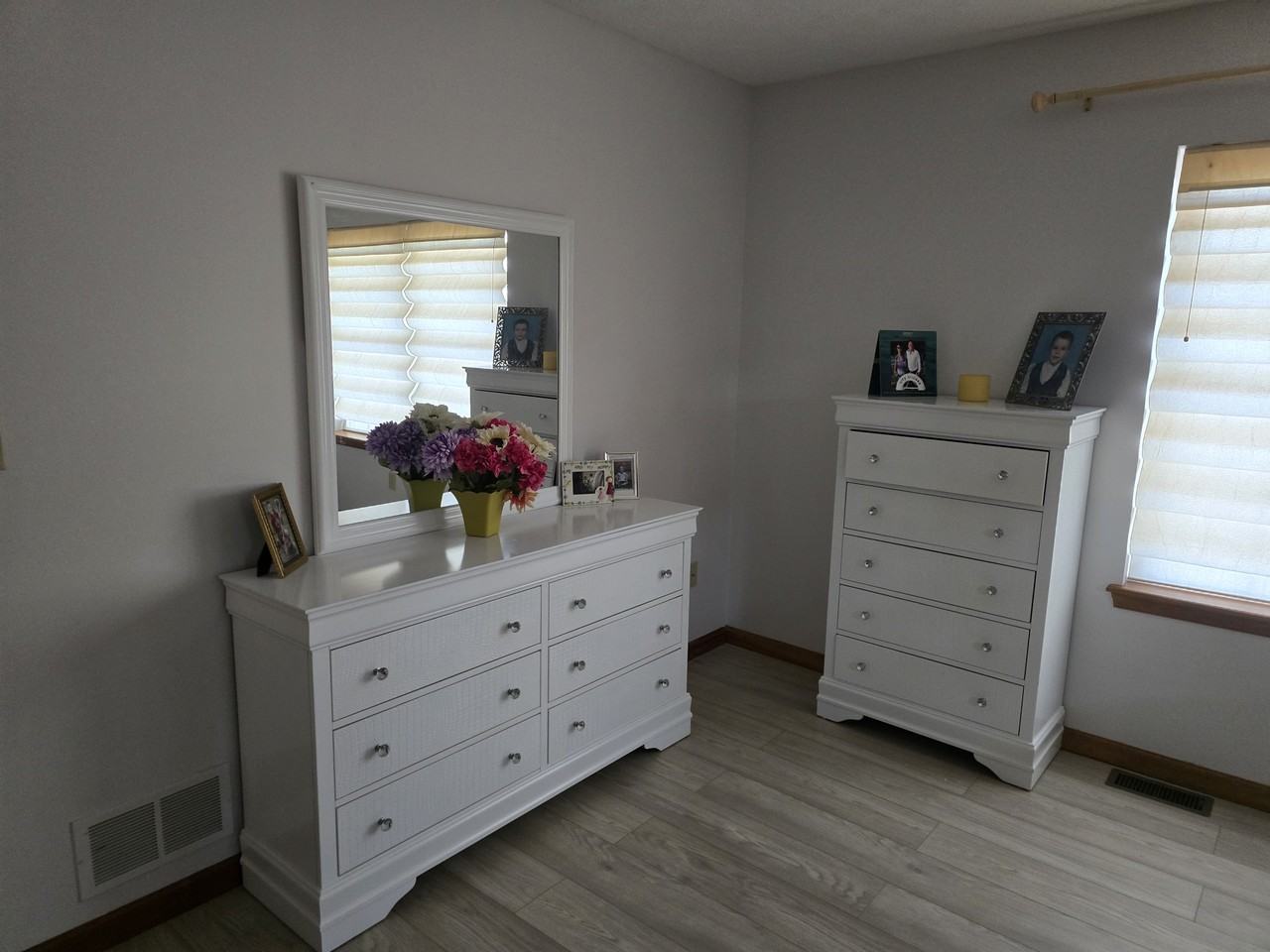 231 Country Club Drive - Photo 3 of 9
