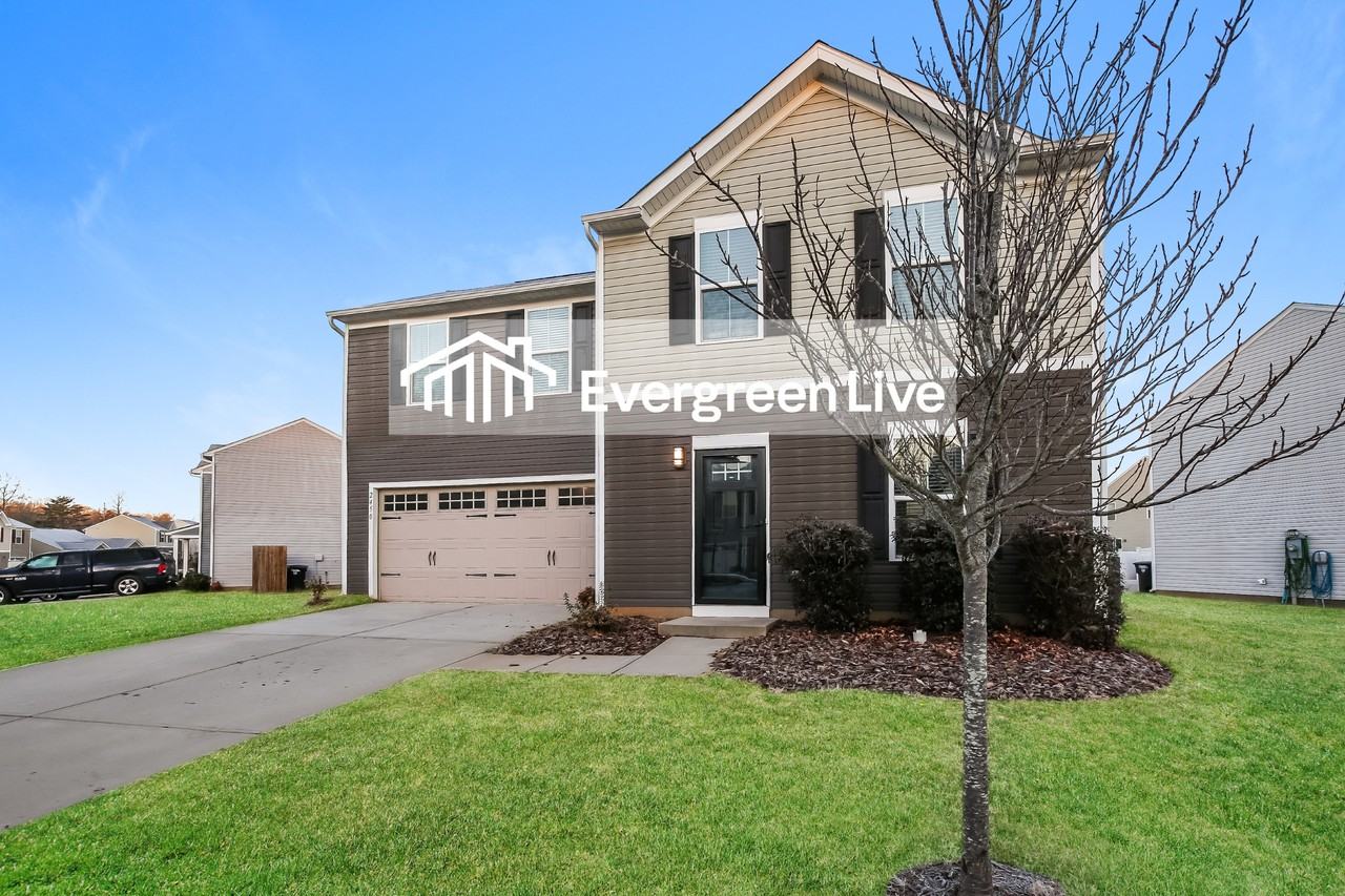 2450 Willow Pond Ln Se - Photo 3 of 15