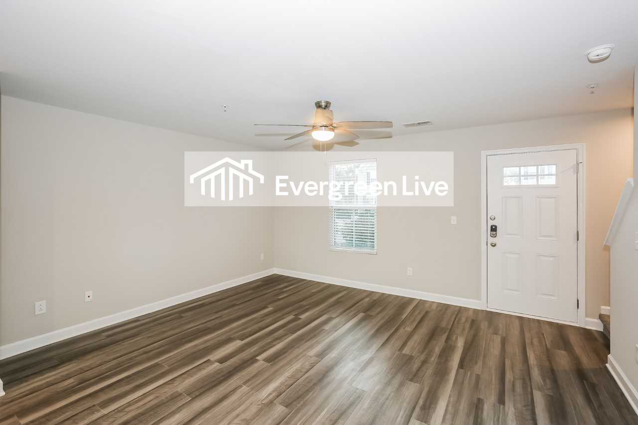 2450 Willow Pond Ln Se - Photo 4 of 15