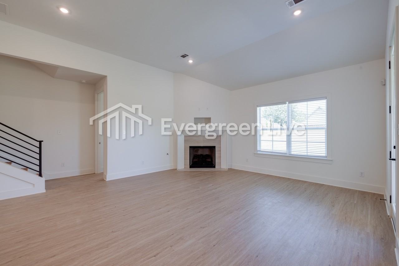 4231 Mcswain Dr - Photo 5 of 29