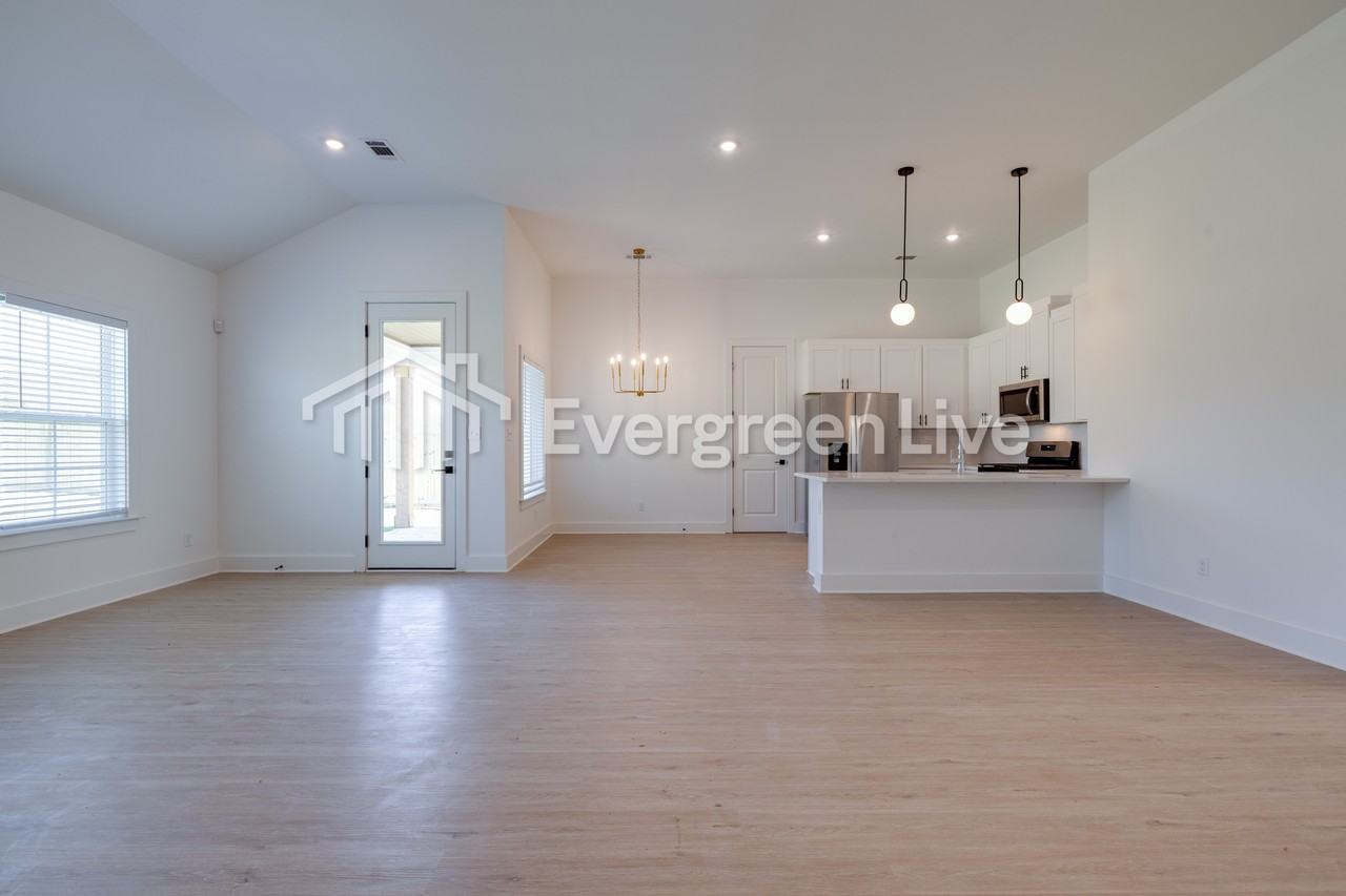 4231 Mcswain Dr - Photo 7 of 29