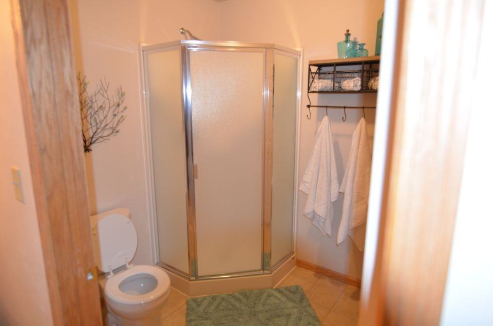 325 325 - 327 Lincoln Lane - Photo 7 of 11