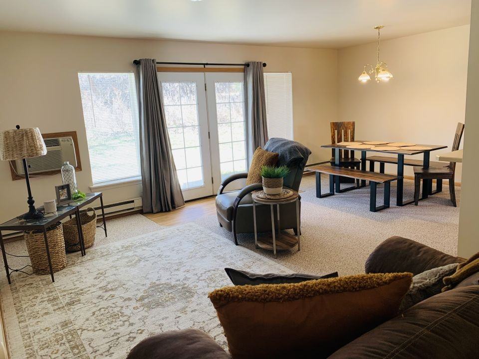 640 Lake Elmo Dr - Photo 5 of 11