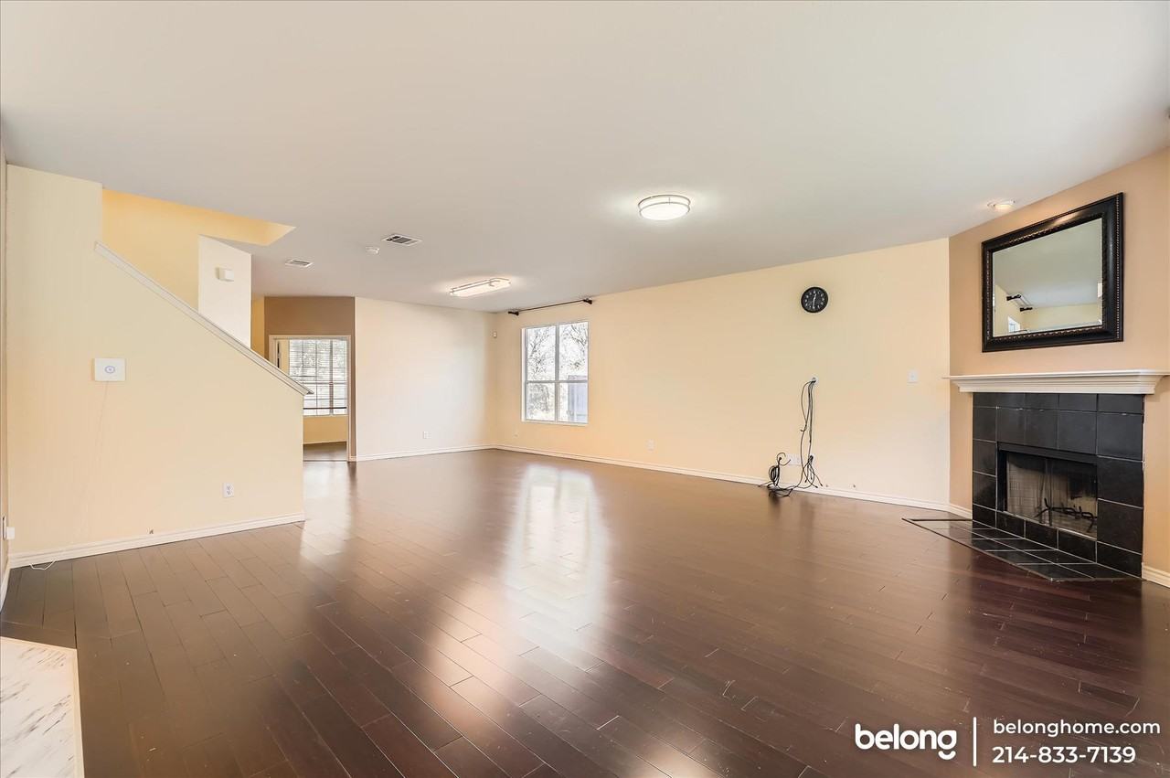 1310 Pigeon Ct - Photo 7 of 29