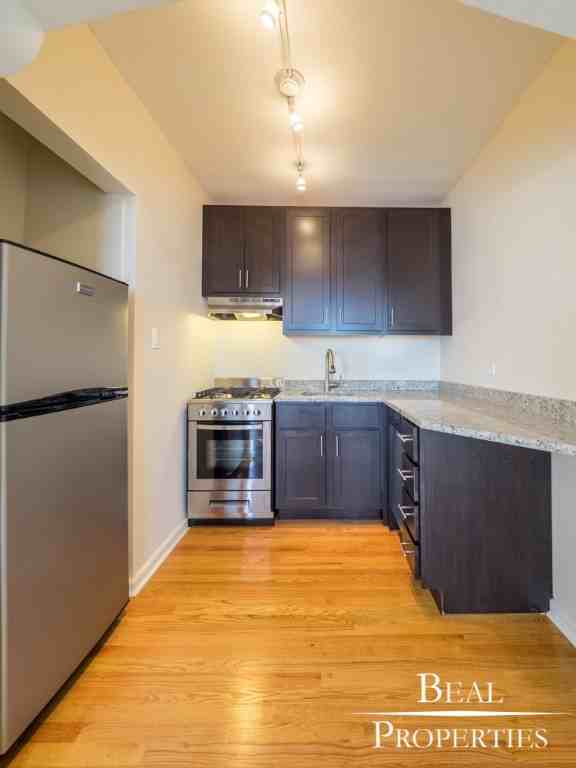 612 W Patterson Ave #CL7 - Photo 2 of 12