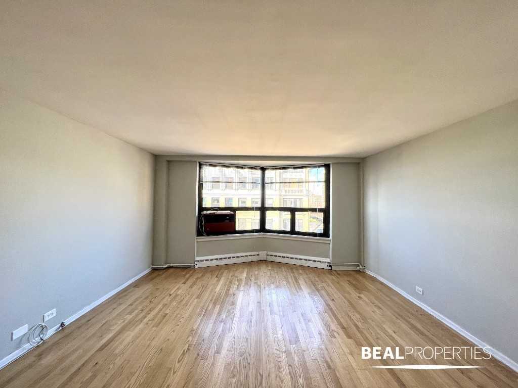 445 West Wellington Avenue #CLA