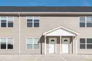 featured image of 100 Roper Loop