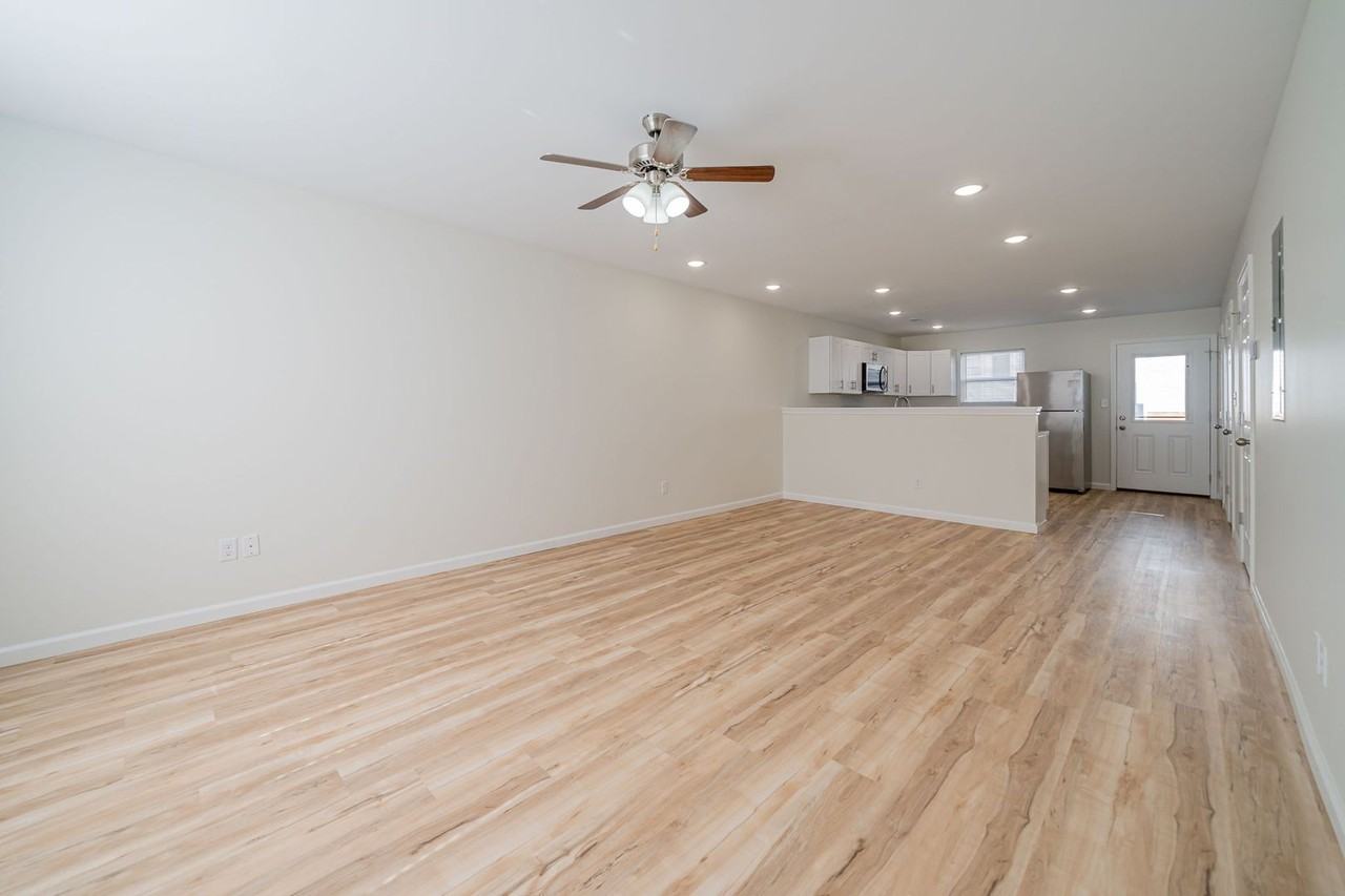 Icon Townhomes - Photo 7 of 50