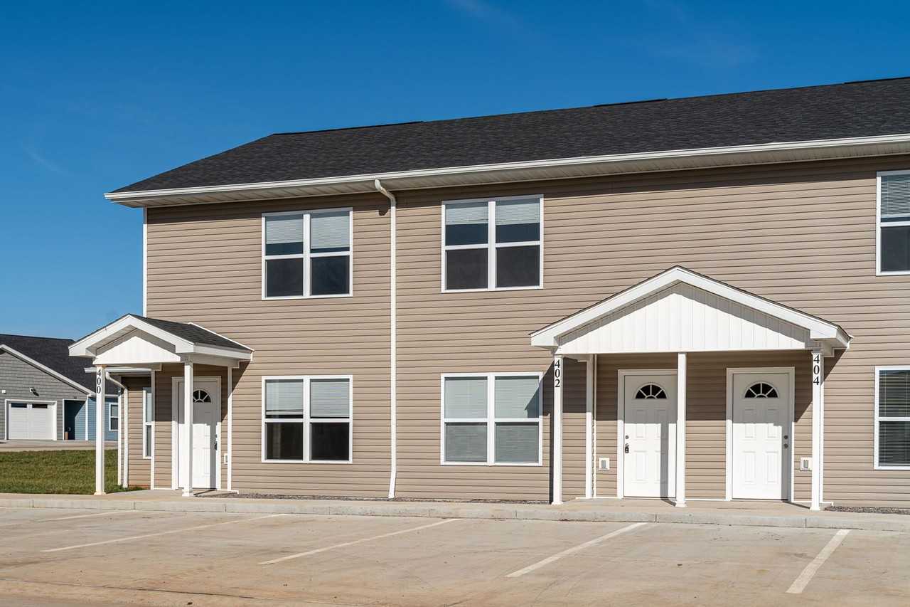 Icon Townhomes - Photo 3 of 50