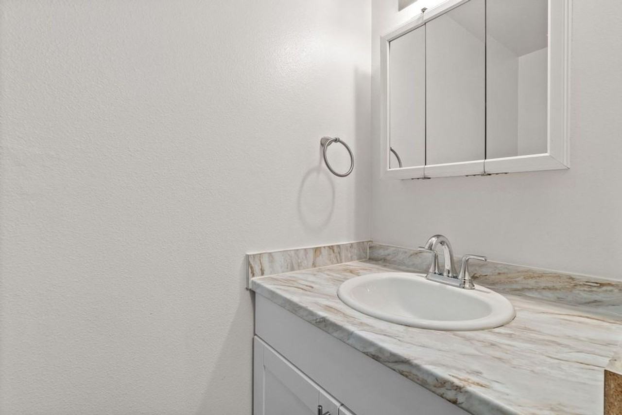 801 Israel Road SW - Photo 3 of 37