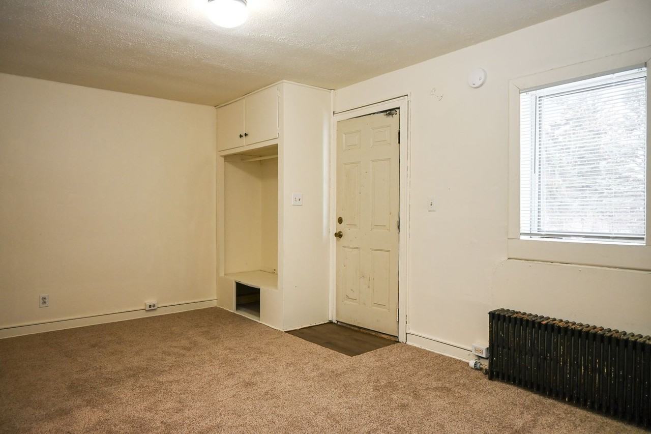 Park Apartments - Photo 5 of 16