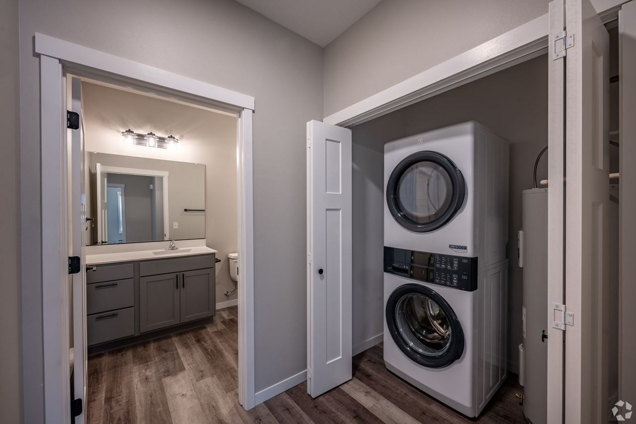 The Current - Photo 5 of 44