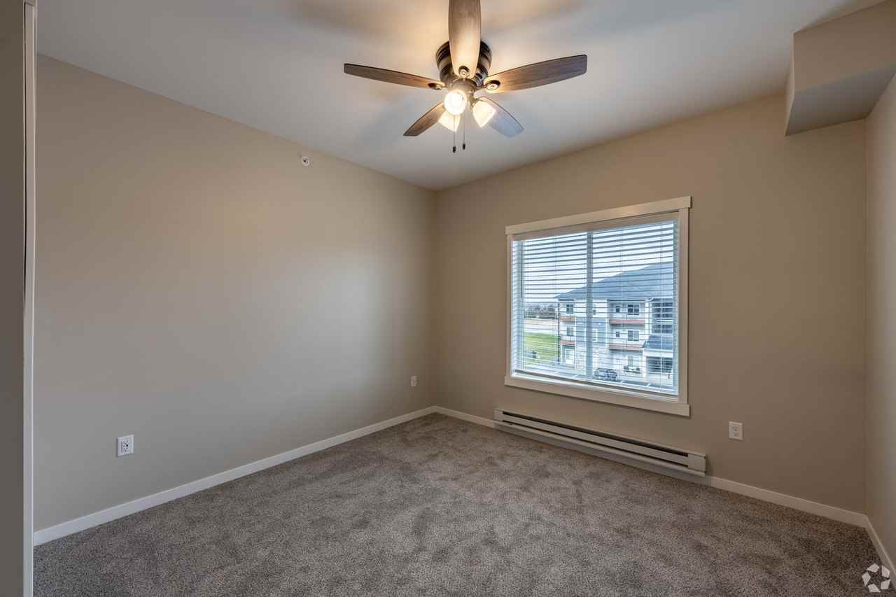 The Current - Photo 4 of 44