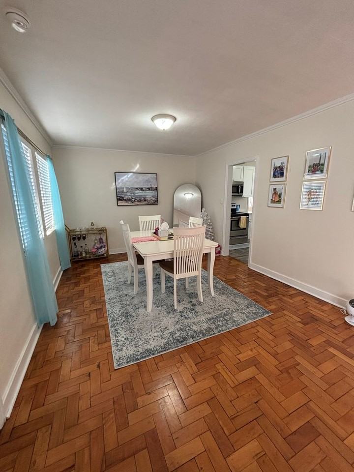 R1026 University Heights - Photo 3 of 27